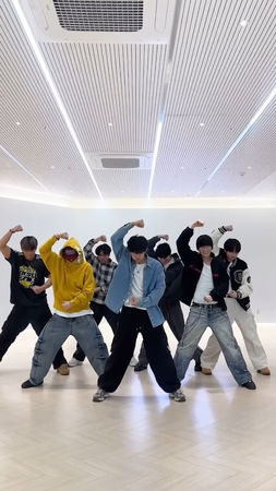 ▲▼ 韓團進軍台灣兒童界！DKB跳神曲〈卡加部列島〉：準備當水果哥哥。（圖／翻攝自DKB IG、 Brave Entertainment、FU Entertainment、DJB提供）