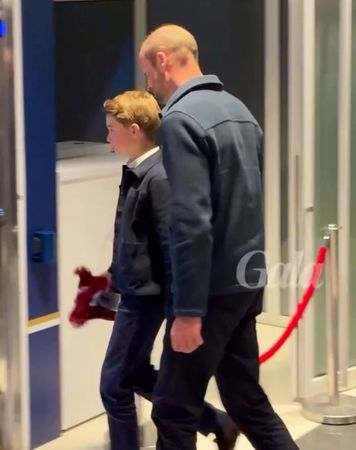 喬治看起來長高不少。（翻攝X@RoyallyBelle_）