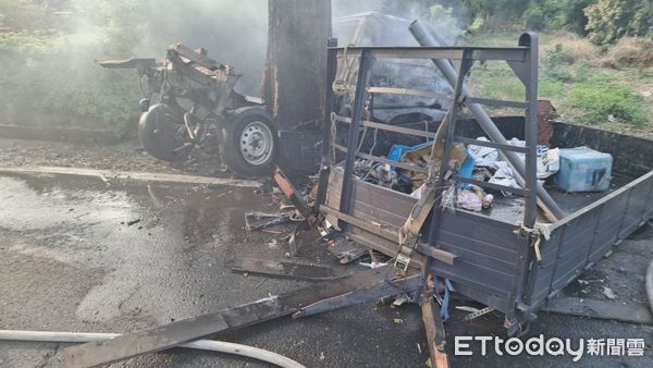 ▲▼嘉義縣竹崎鄉166縣道4月7日發生一起嚴重車禍             。（圖／記者翁伊森翻攝）