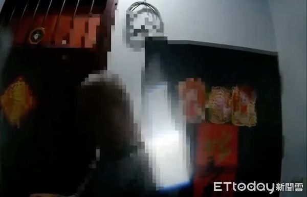 ▲▼劉姓男子喝酒醉忘了回家的路，狂敲樓下鄰居大門。（圖／記者邱中岳翻攝）