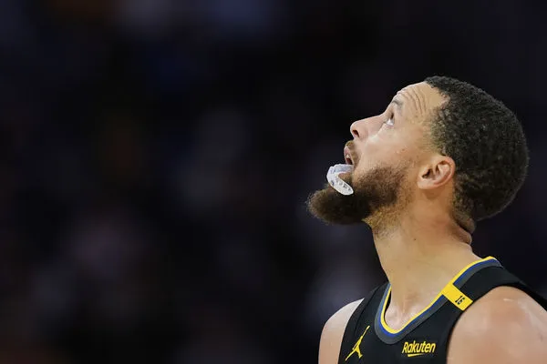 ▲▼勇士柯瑞、馬刺巴恩斯。（圖／達志影像／美聯社）