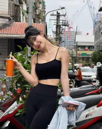 ▲▼李多慧。（圖／翻攝自Instagram／florescence._.2）