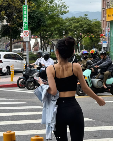 ▲▼李多慧。（圖／翻攝自Instagram／florescence._.2）