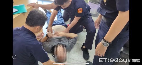 ▲▼    男子身體不適暈倒派出所 水上警及時搶救生命   。（圖／水上分局提供）