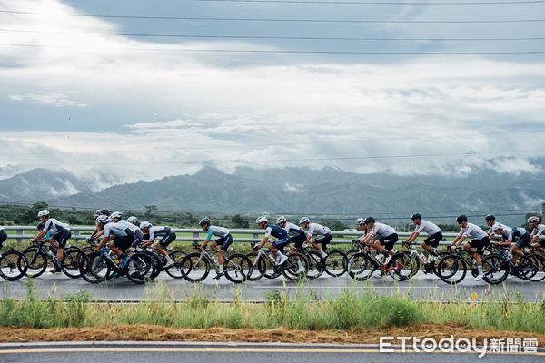 ▲▼2025環花東國際自行車賽今年共有26國家地區逾三千名選手參與。（圖／花蓮縣政府提供資料照片，下同）