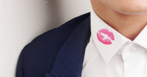 塔羅牌老師艾菲爾點出有4個星座在2025年桃花朵朵開，但要小心惹出桃色糾紛。（示意圖／Pixabay）