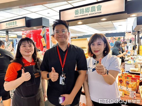 ▲▼    番路鄉農會躍上國際舞台！番路鄉農會受邀新加坡展售會，掀起搶購熱潮  。（圖／番路鄉農會提供）