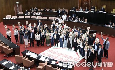 綠舉議事錄打大紅叉批「無效會議」! 韓國瑜搬規則:並無不妥