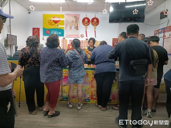 ▲大甲鎮瀾宮媽祖駐駕奠安宮。（圖／記者唐詠絮攝）