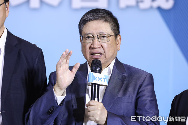 巴威颱風逼近！楊文科「公假赴中祭祖」　縣府：一切依照規定
