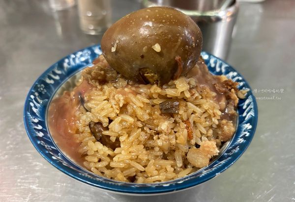 ▲▼太順油飯，市場早餐來一套魯蛋油飯尬赤肉湯。（圖／部落客陳小可授權提供）