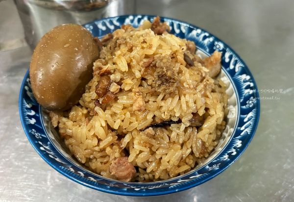 ▲▼太順油飯，市場早餐來一套魯蛋油飯尬赤肉湯。（圖／部落客陳小可授權提供）