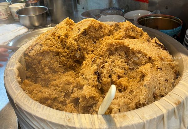 ▲▼太順油飯，市場早餐來一套魯蛋油飯尬赤肉湯。（圖／部落客陳小可授權提供）