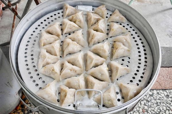 ▲▼雲林西螺｜西螺三角大水餃．跟肉圓一樣大的水晶餃，在地飄香50年銅板美食。（圖／部落客飛天璇的口袋授權提供）