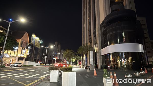 ▲▼ 韓八,茶六,裕誠路,博愛路,租金,信義房屋            。（圖／記者張雅雲攝）