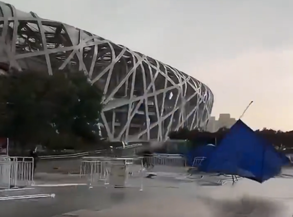 ▲▼北京將迎極端大風。（圖／翻攝自微博）