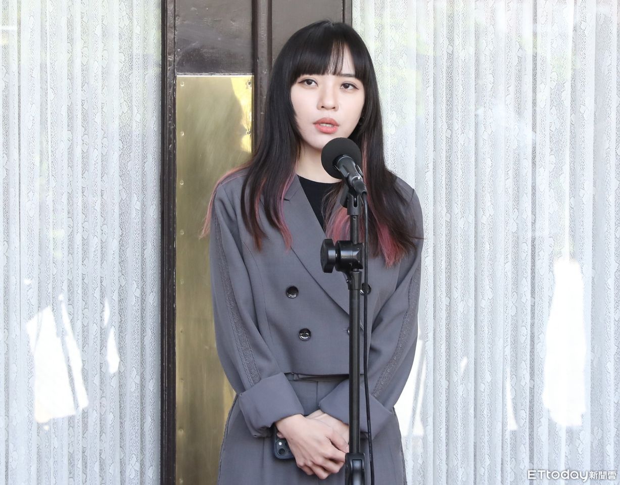 網友留言辱罵「X你老母」無罪　黃捷遺憾：依法請求檢察官上訴