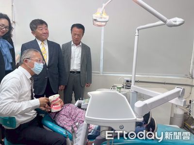 保障阿里山學童口腔健康 第一銀行攜手玉皇宮捐牙科設備