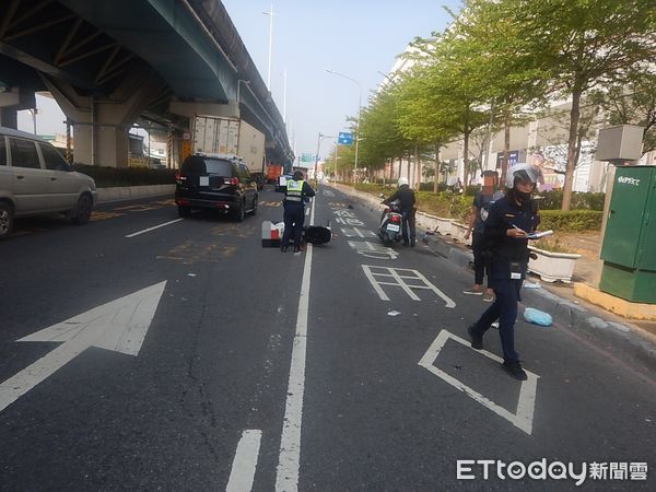 ▲▼前鎮車禍。（圖／記者許宥孺翻攝）