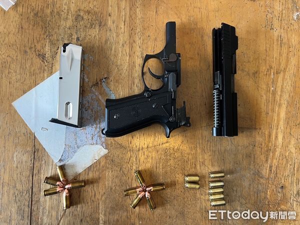 ▲▼結合境外駭客製作釣魚網站，詐騙被害人信用卡個資盜刷百萬買精品。（圖／記者邱中岳翻攝）