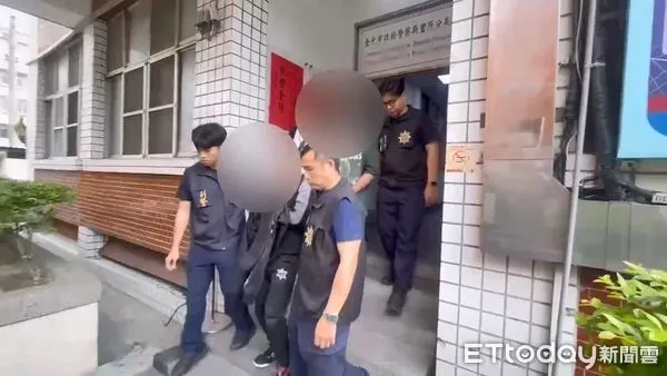 ▲▼缺錢買毒隨機割斷路人背包搶錢，豐原警方3小時火速逮捕2嫌。（圖／民眾提供，下同）