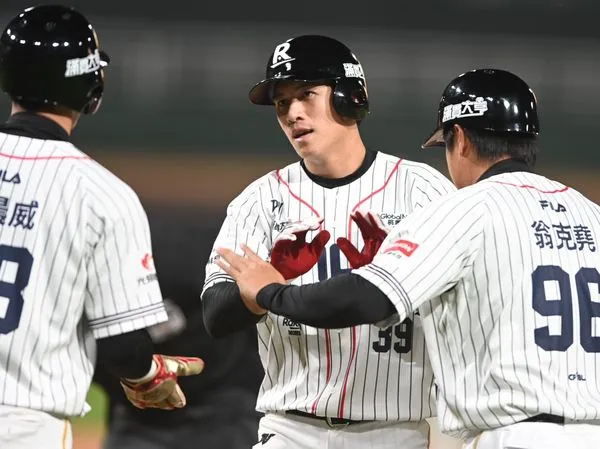 ▲▼ 林立           。（圖／樂天桃猿提供）