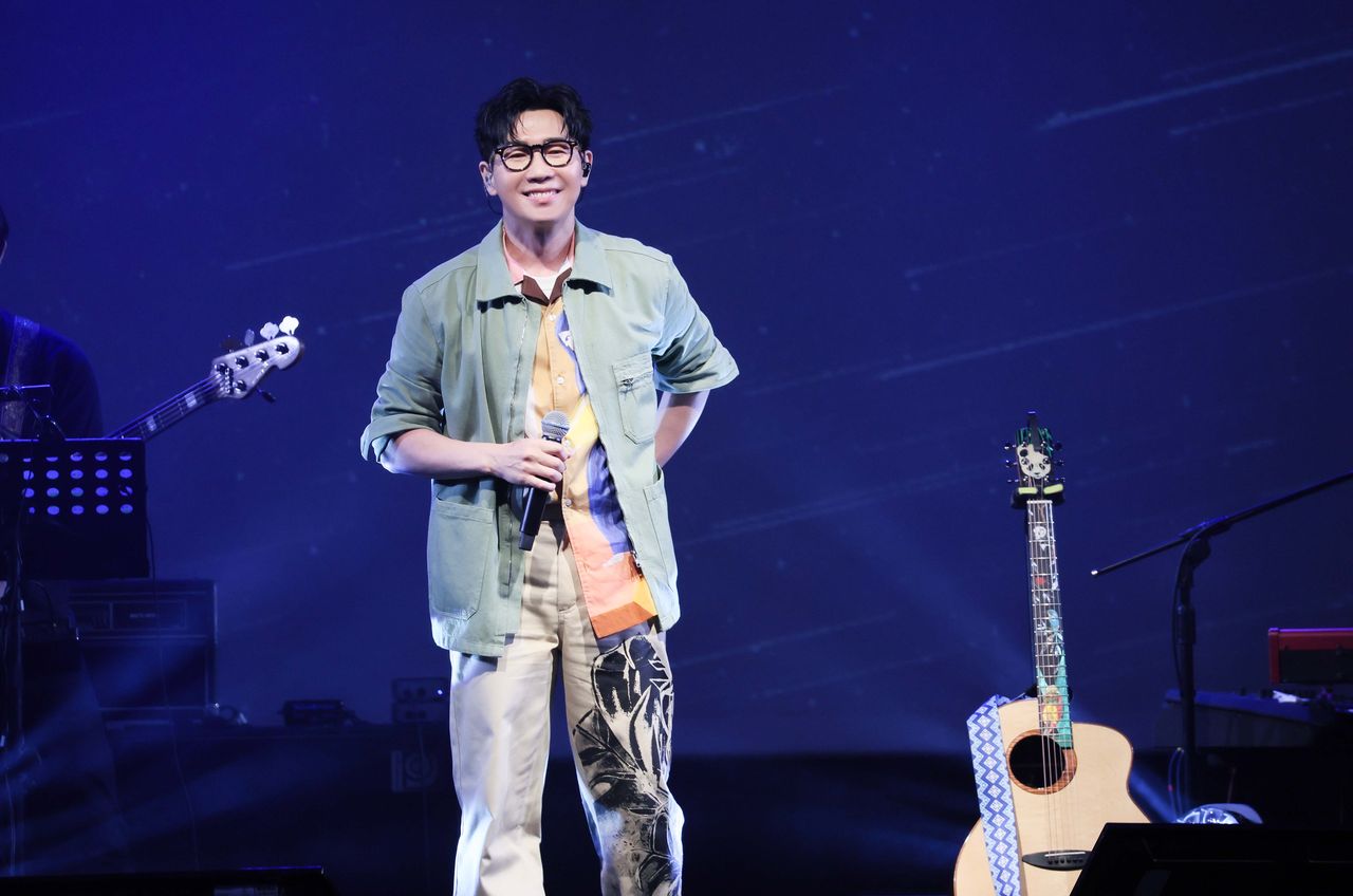 ▲▼品冠驚喜宣布6/8「今夜老黃忍不住再來哈囉！！」台北加場讚聲演唱會。（圖／寬宏提供）