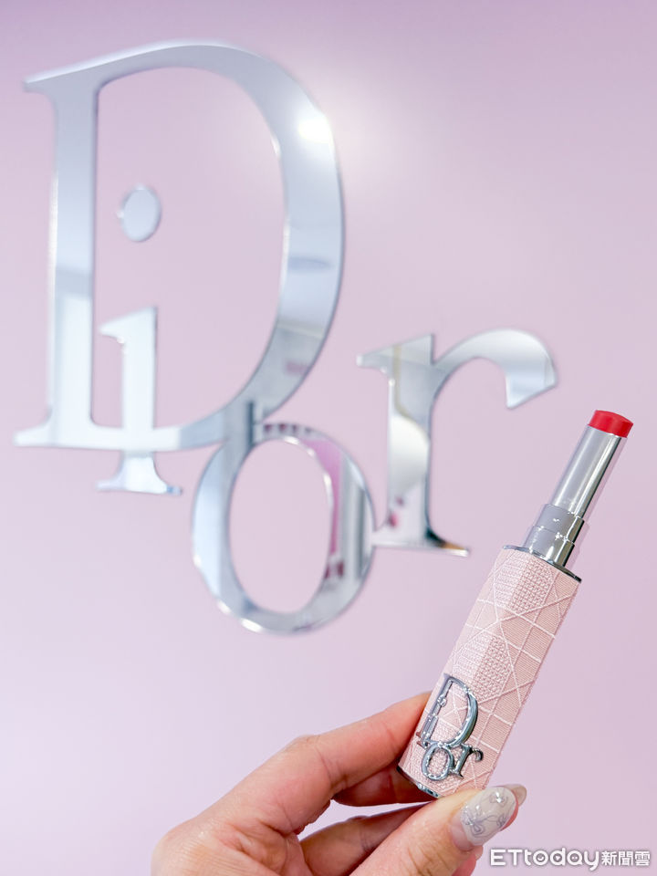迪奧,DIOR,JISOO,Peter Philips,NARS,唇膏,彩妝,唇油。（圖／記者李薇攝）