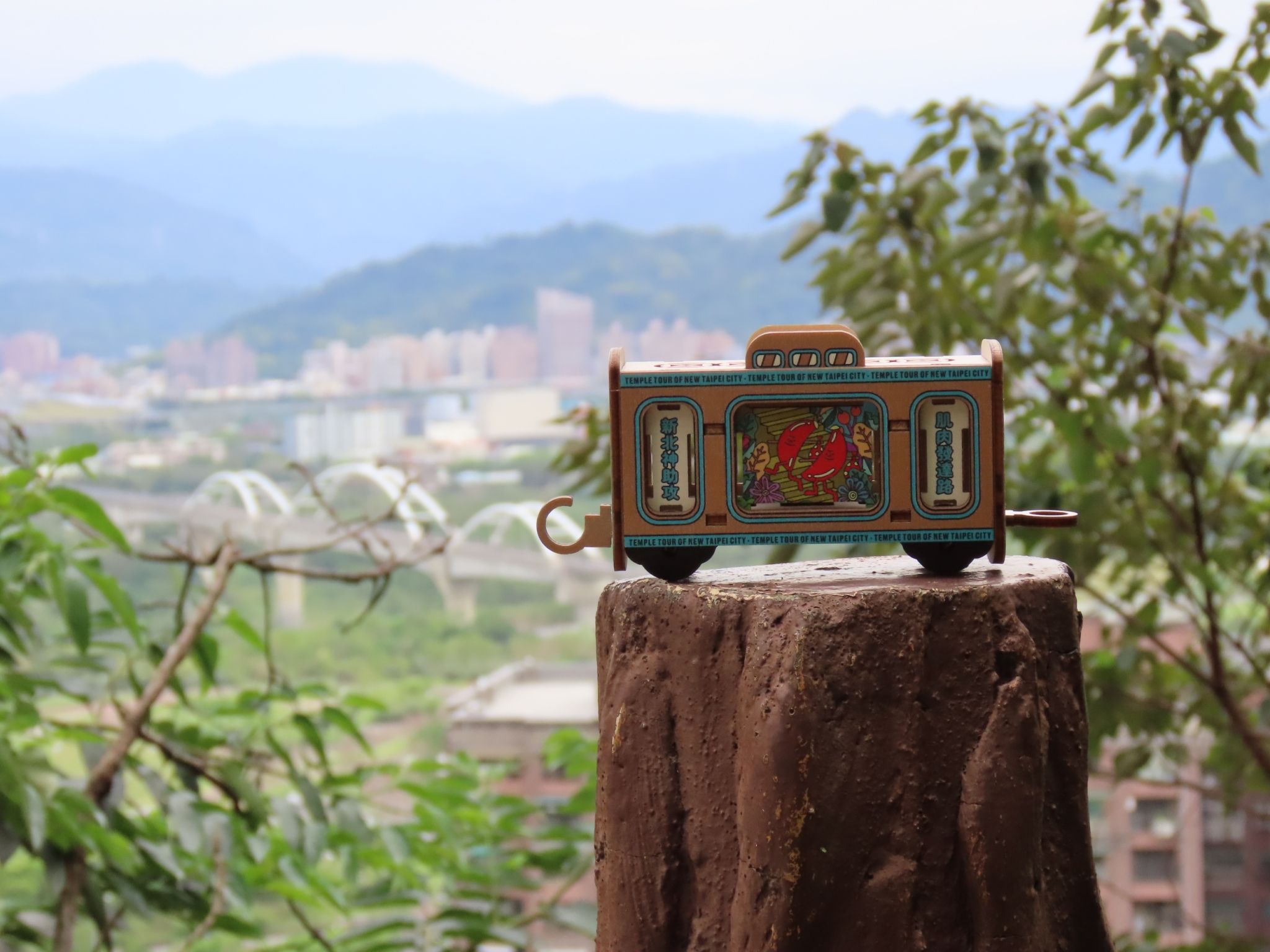 ▲新北推2條祈福專車。（圖／新北市民政局提供）