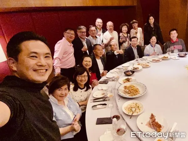 ▲▼ 王金平與卸任藍委餐敘  。（圖／翻攝陳以信臉書）