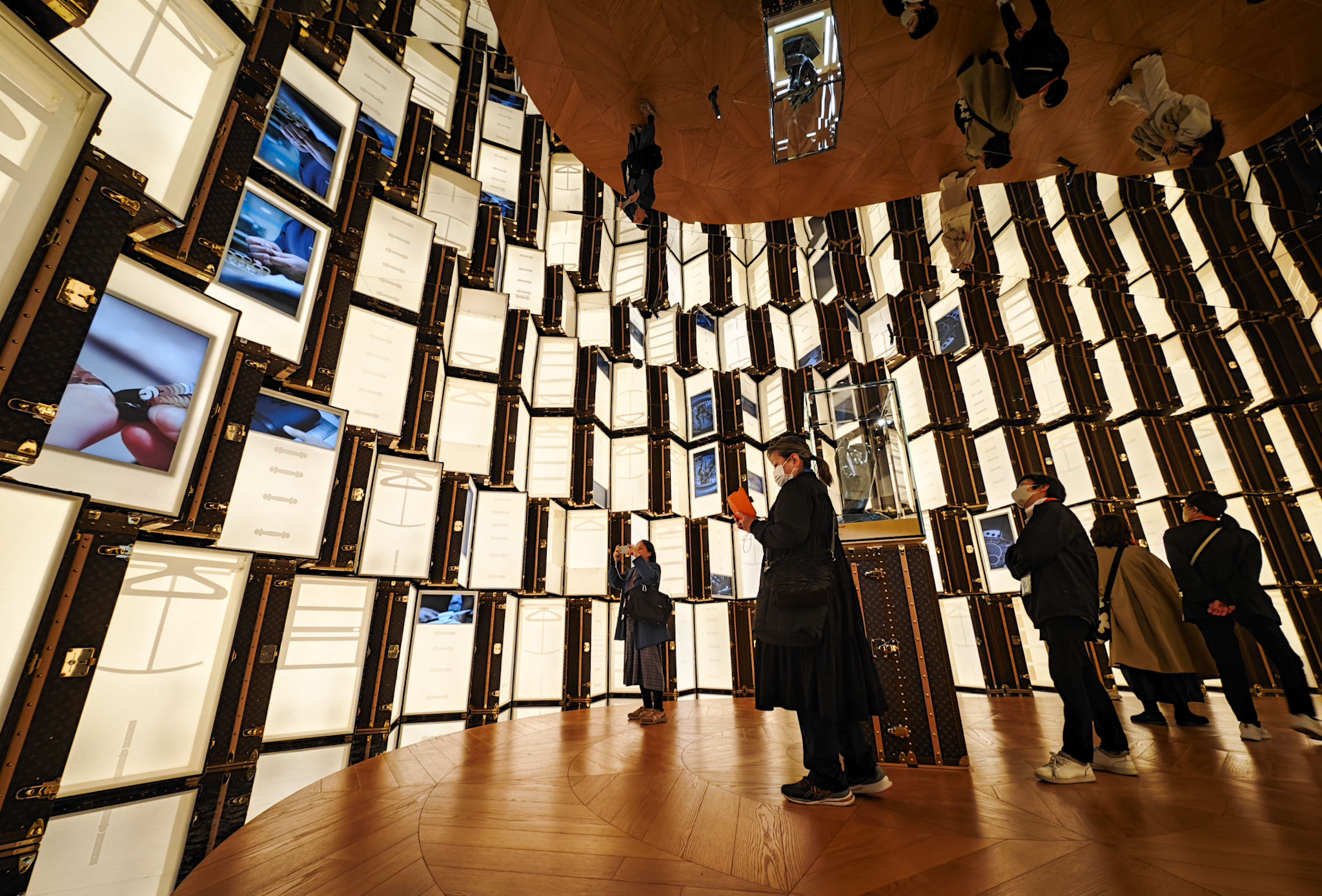▲▼2025大阪萬博法國館。（圖／老田鬧著玩粉絲團臉書專頁授權提供，請勿翻攝，以免侵權）