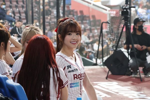 ▲笑笑以桃猿新成員身份，在主場初登場。（圖／想想時間有限公司）