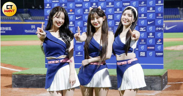 富邦悍將韓籍三本柱，依序為李雅英、李珠珢、南珉貞。（圖／趙文彬攝）