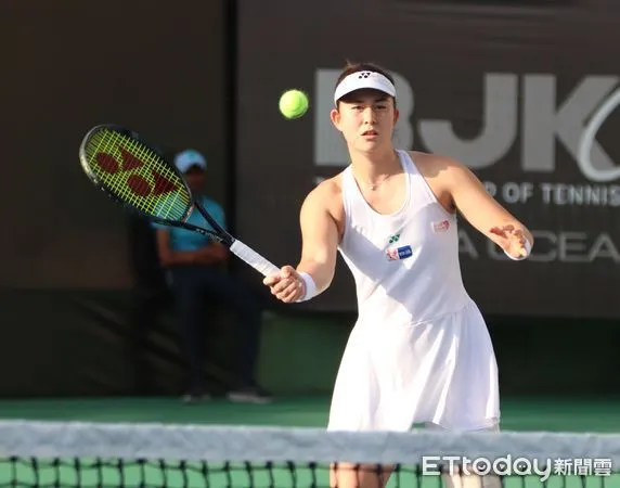 ▲葛藍喬安娜搶下對泰國單打逆轉勝、中華隊本屆金恩盃以5連敗作收。(四維體育推廣教育基金會提供)