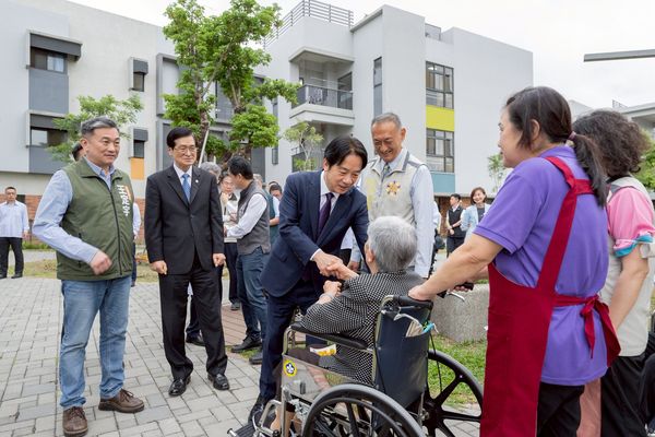 ▲▼總統賴清德視導暨慰問台南榮譽國民之家。（圖／總統府提供）