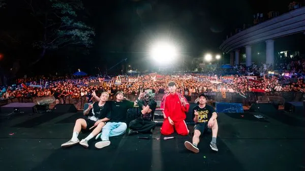 ▲▼ 許富凱與血肉果汁機合體飆歌。（圖／屏東縣政府提供）