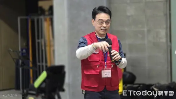 ▲台灣鬱金香動作障礙關懷協會創會理事長表示，希望透過這個活動，讓社會大眾能更認識巴金森這個疾病。（圖／慈濟醫學中心提供，下同）