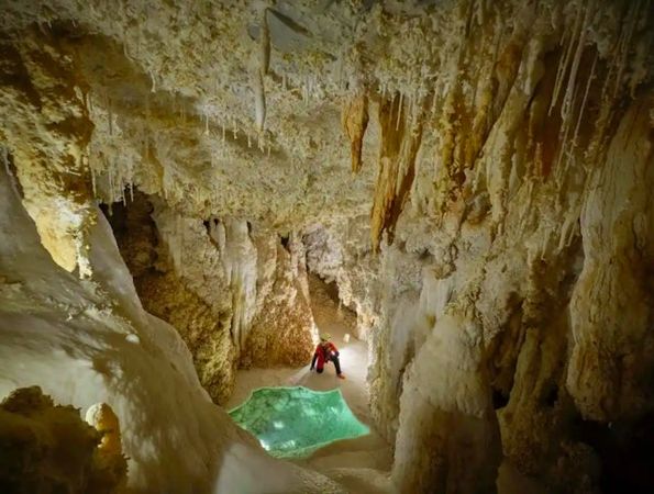 ▲▼貴州深山發現4.8億年前｢地下水晶宮｣　全球罕見洞穴沉積物基因庫。（圖／翻攝新華社）