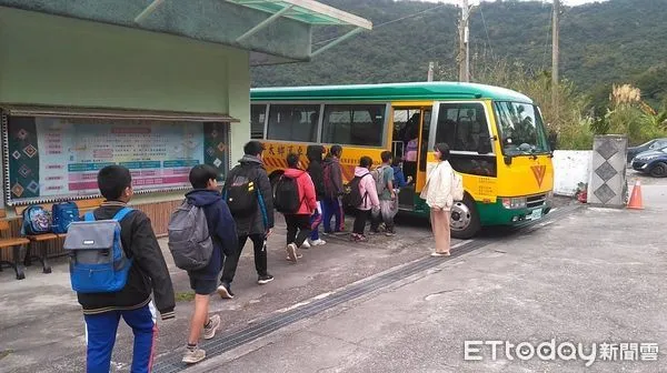 ▲▼花蓮縣政府斥資3200萬汰換5所校園學生交通車。（圖／花蓮縣政府提供，下同）
