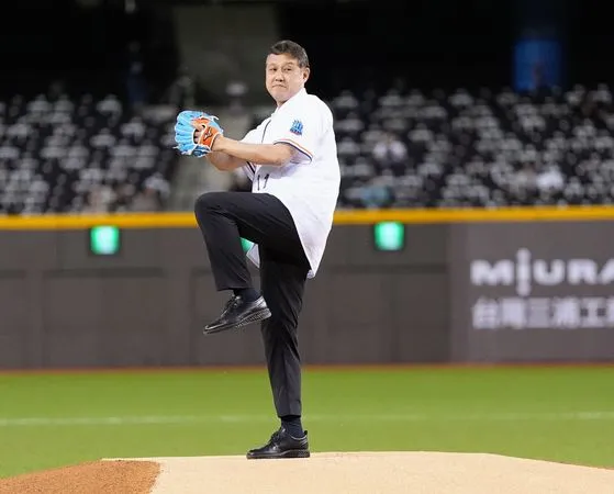 ▲統一獅隊邀請石井丈裕擔任開球嘉賓。（圖／統一球團提供）