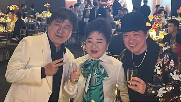 ▲▼胡瓜、白冰冰、康康世紀破冰。（圖／讀者提供）