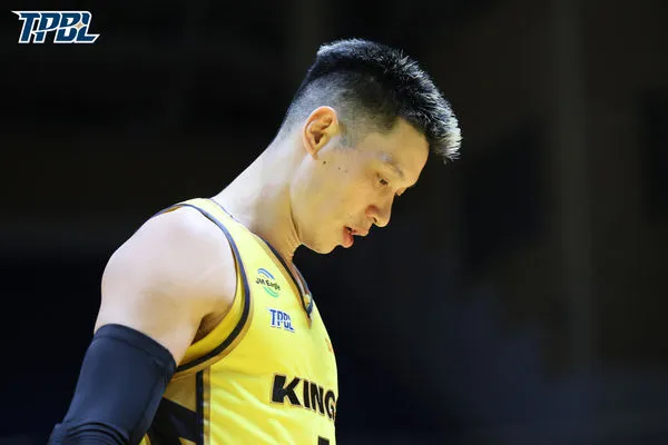 ▲新北國王林書豪、桃園台啤永豐雲豹高錦瑋、克羅馬。（圖／TPBL職籃提供）