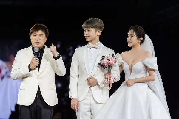 ▲胡瓜現身為賴慧如證婚。（圖／SJ Wedding鯊魚婚紗攝影提供）