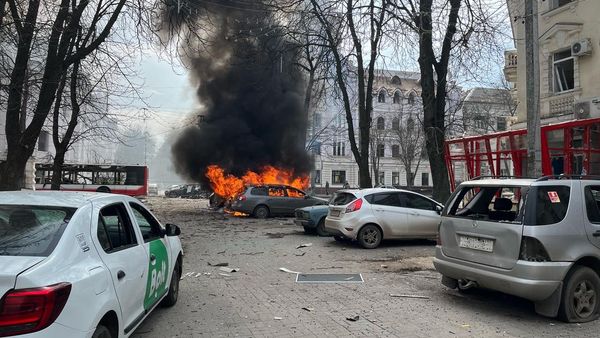 ▲俄軍棕枝主日襲擊烏克蘭蘇梅市，造成32死99傷。（圖／翻攝自澤倫斯基X）