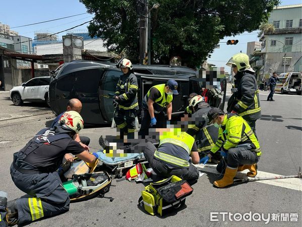 ▲▼副駕駛男乘客重傷失去呼吸心跳急送醫             。（圖／記者陳以昇翻攝）