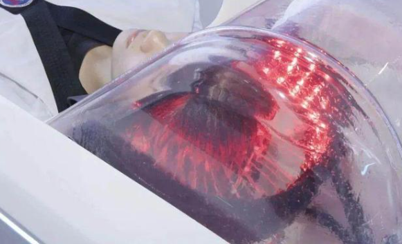 ▲▼廣州AI洗頭只需13分鐘。（圖／翻攝自微博）