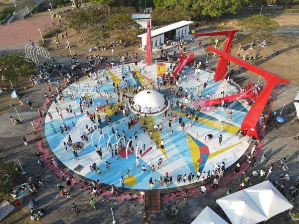 ▲▼高雄星光水岸公園。（圖／翻攝自高雄星光水岸公園臉書專頁）