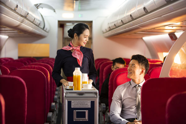 ▲搭機,空姐,機上餐飲。（示意圖／VCG）