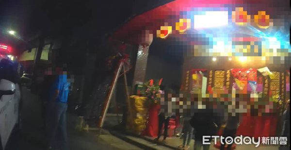 ▲東港警分局會同高雄市警方助洪男平安返家巷            。（圖／記者陳崑福翻攝）