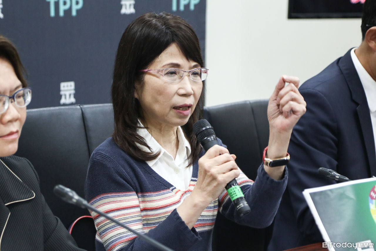 [討論] 陳昭姿：郭昱晴在外賓前指責藍白砍國防